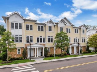 70 Riverdale Ave UNIT 802, Greenwich, CT 06831
