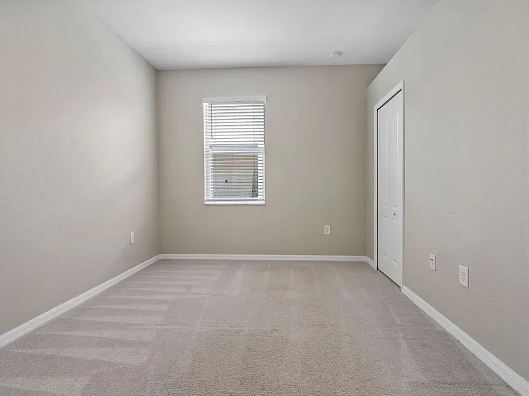 4264 Lemongrass Dr — Photo 8