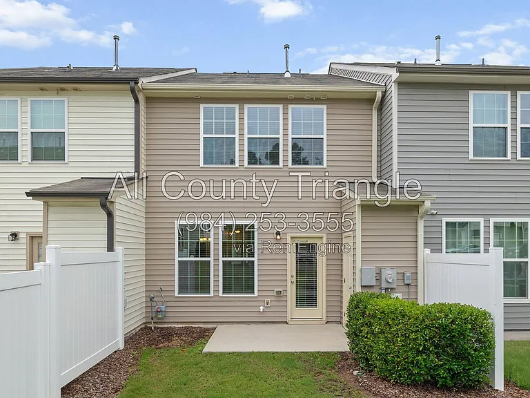1005 Amber Shadow Dr — Photo 35