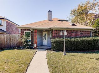 6208 Los Robles Ln, Mesquite, TX 75150