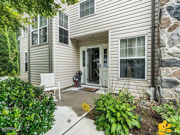 4th image of 2907 Greenspire Ct #2907