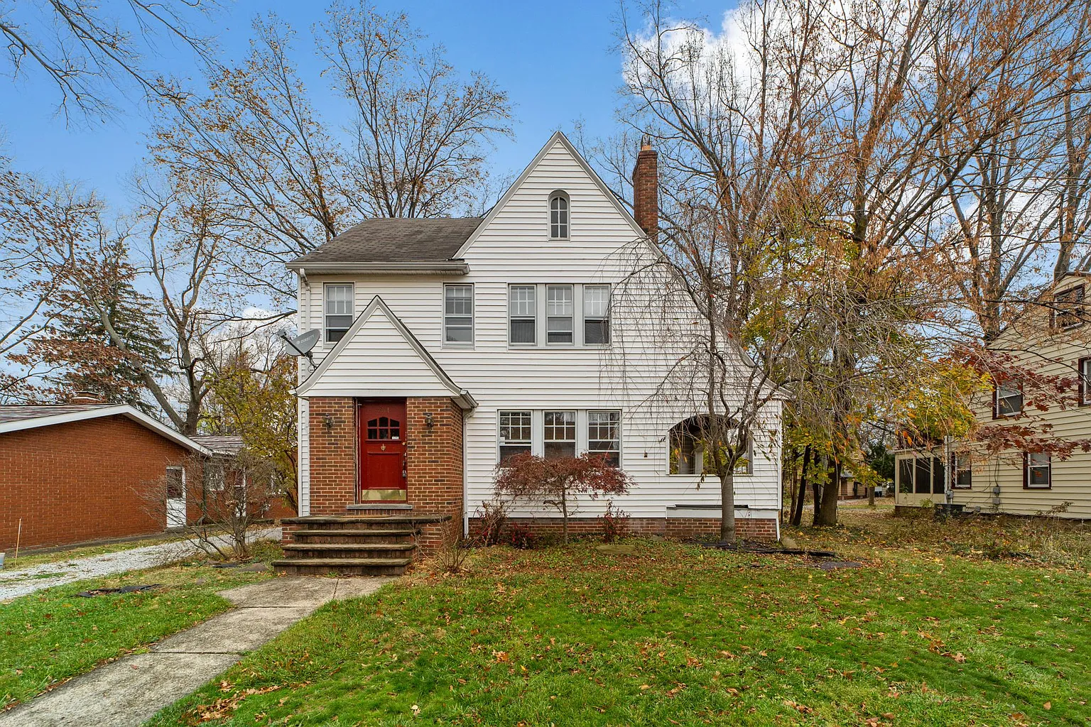 4001 Elmwood Rd photo 1