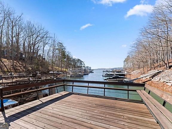 4th image of 3655 Lodgehaven Cir