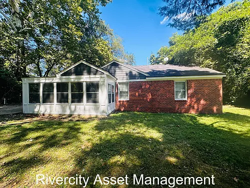 3636 E Mallory Ave Photo 1