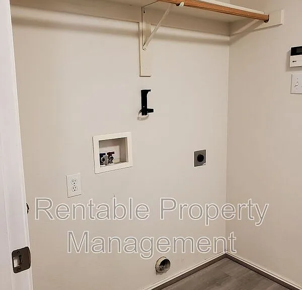 1000 Eden St — Photo 19