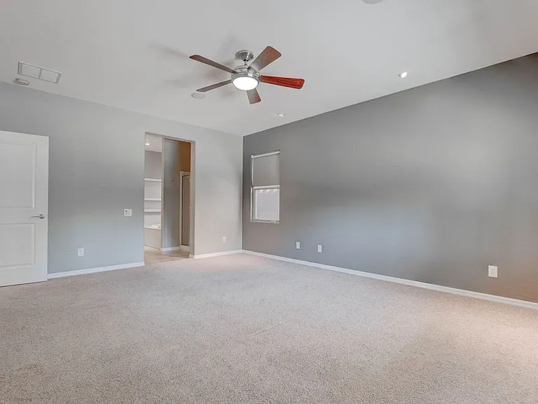 2589 Chateau Clermont St — Photo 29