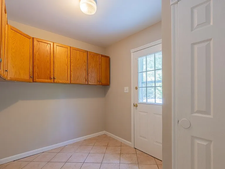 20 Bittersweet Dr — Photo 18