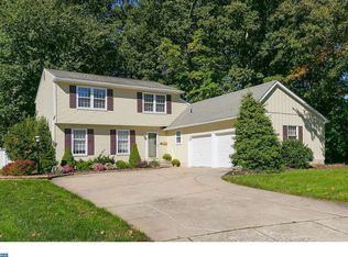 10 Ramble Pl, Turnersville, NJ 08012