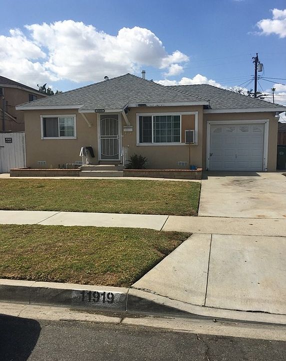 1st image of 11919 Summer Ave