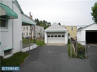 2nd image of 917 Burke St