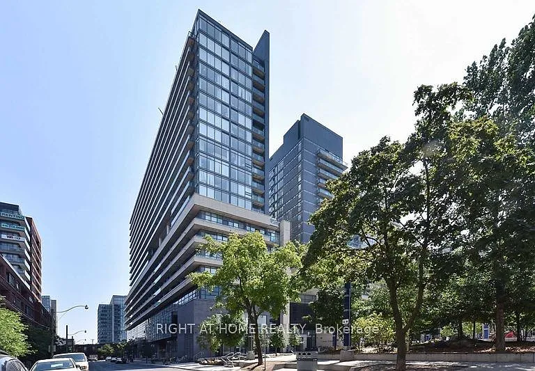 36 Lisgar St #812W — Photo 1