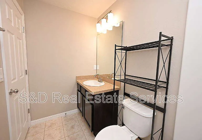 6309 Yellow Buckeye Dr — Photo 35