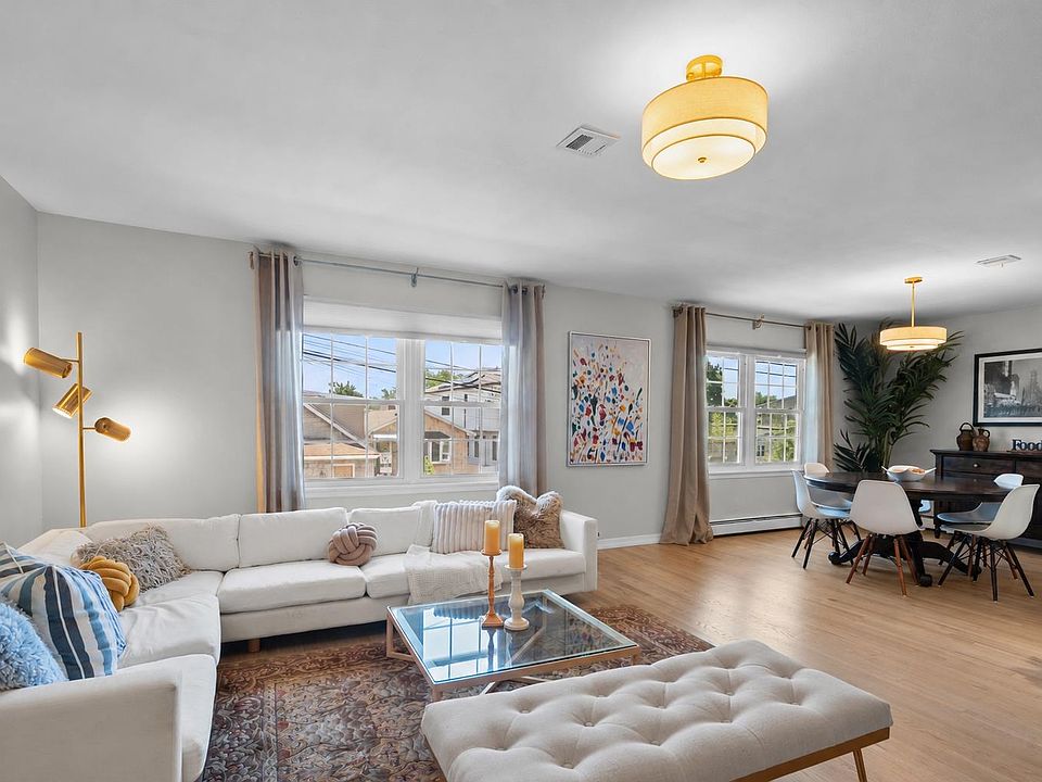 1st image of 809 2nd St #2