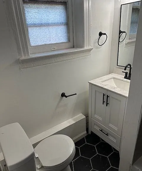 3630 Iowa Ave #1F — Photo 6