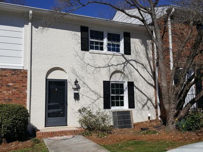 2942 E Saint Marks Rd, Winston Salem, NC, 27103