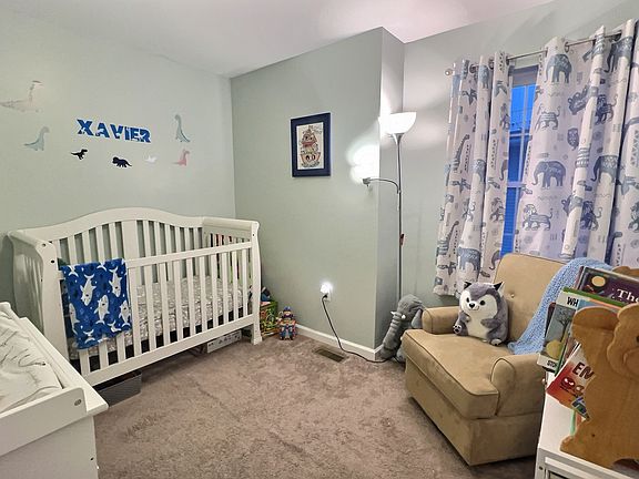 5th image of 525 Kingsley Ct