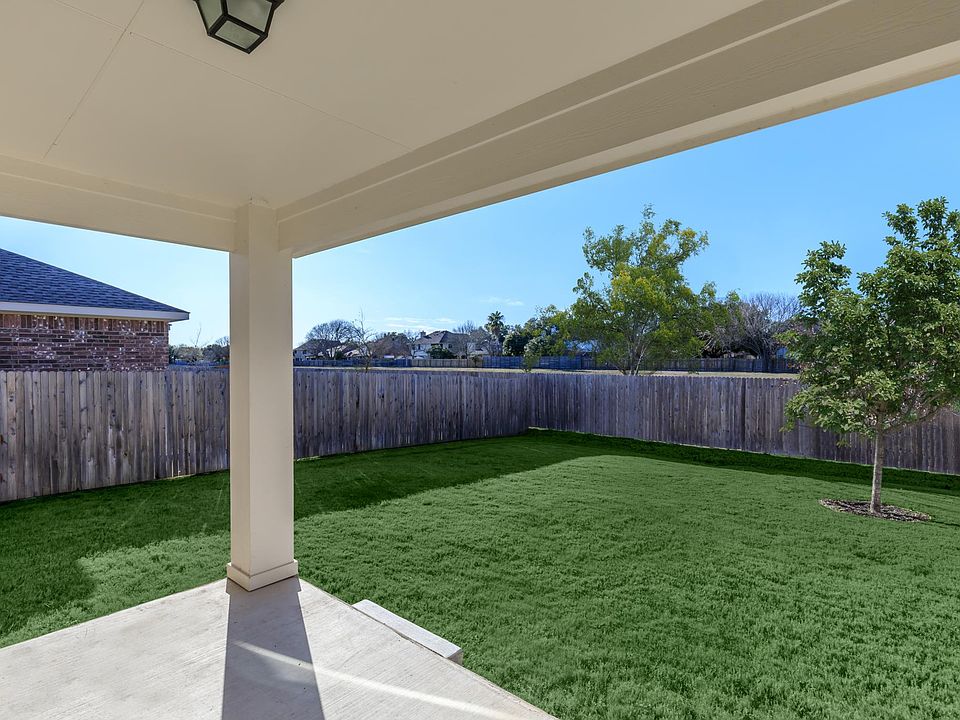 1st image of 1307 Summer Pond Cv