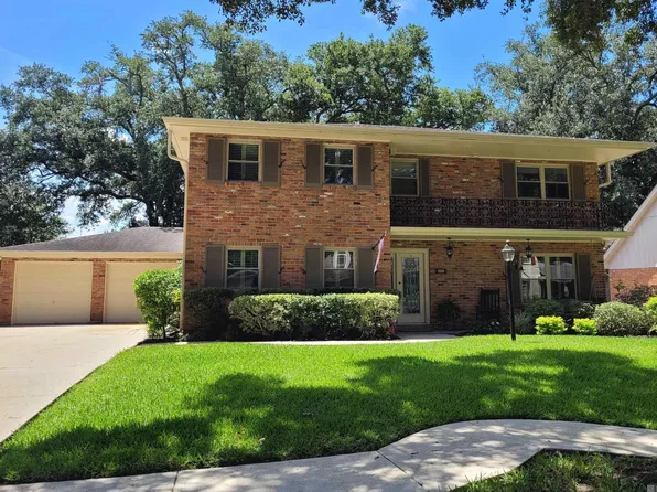 2765 Hudson Pl, New Orleans, LA 70131