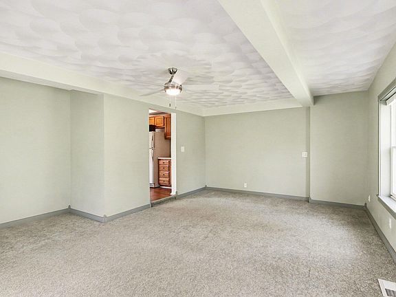 4th image of 64420 Constantine Rd