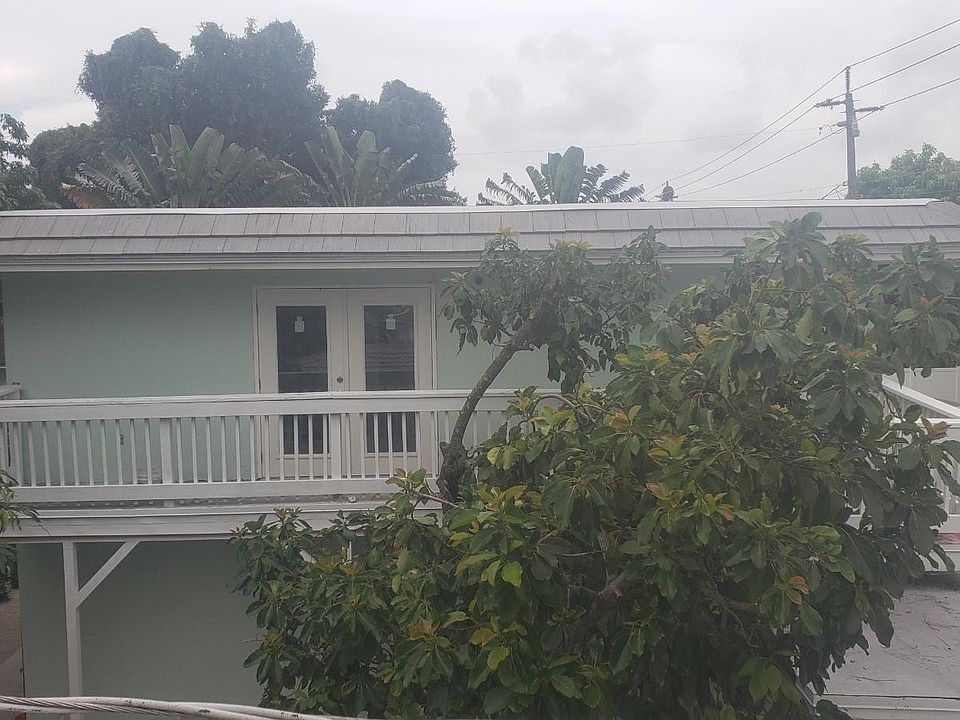 1st image of 320 SW 12th Ct #2