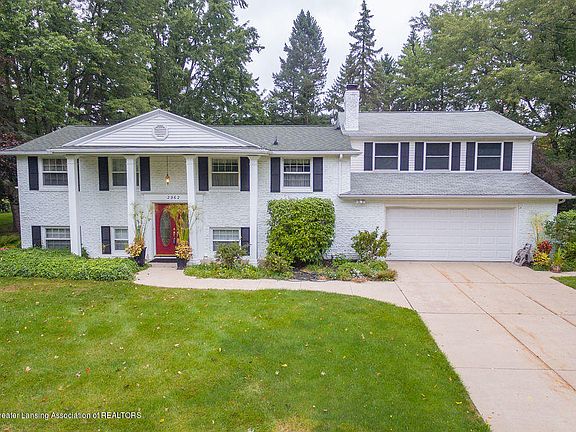 2nd image of 2962 Briarcliff Dr