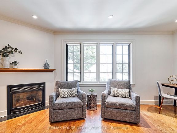 5th image of 513 Centre St S