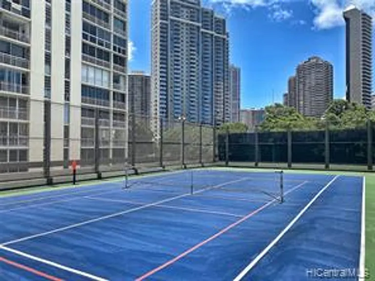 1650 Ala Moana Blvd — Photo 16