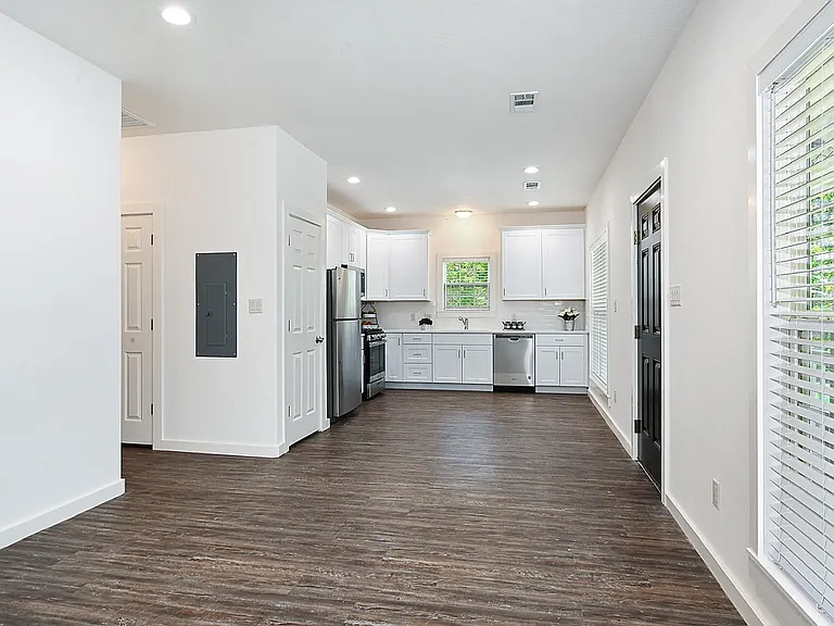 423 Sweet Pea Ln — Photo 6
