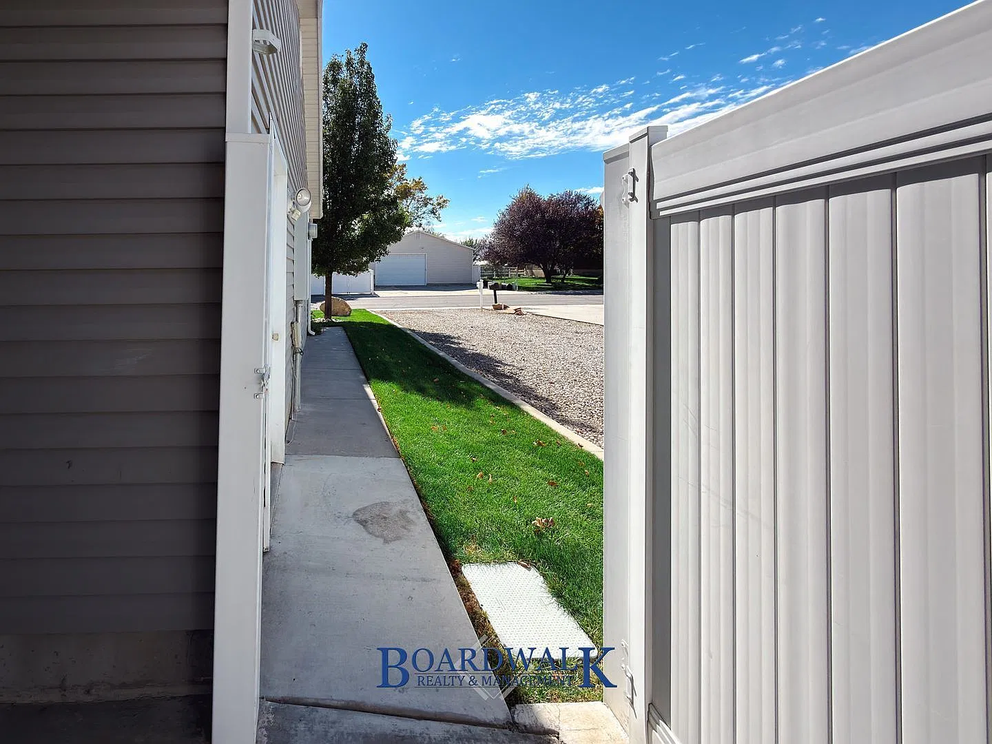 2 bed, 1.0 bath, 1120 sqft, $1,400 — Photo 4