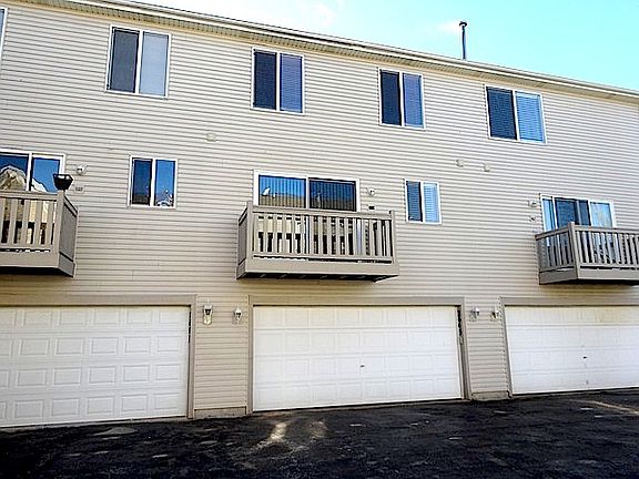 2nd image of 2645 Canyon Dr