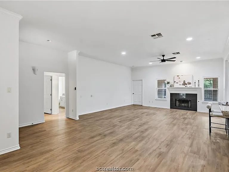5310 Draycott Ct — Photo 7