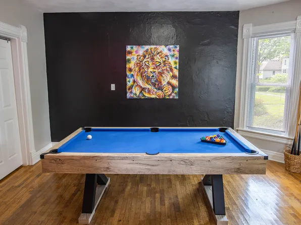 509 W White St, Champaign, IL 61820