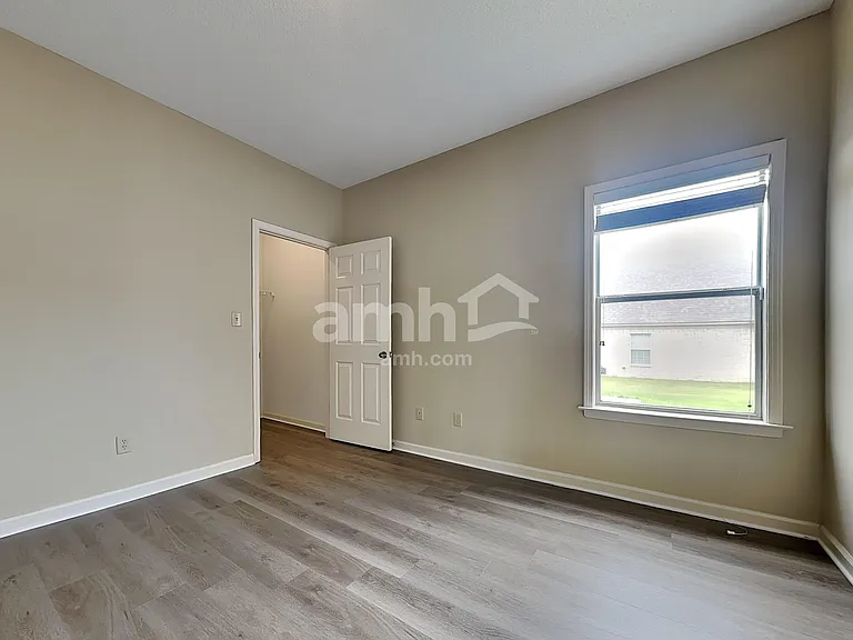 5106 Guffin Rd — Photo 17