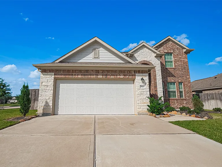 7603 Rainy Valley Ln — Photo 1