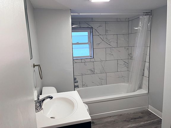3rd image of 3619 N Nordica Ave