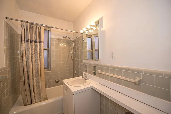 Sold by Lovett Realty, Inc. | media 30