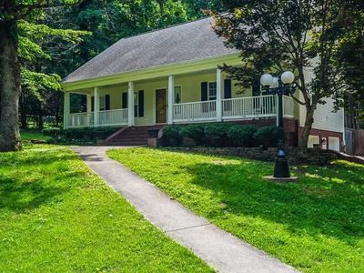 375 Shelia St, Florence, AL, 35633