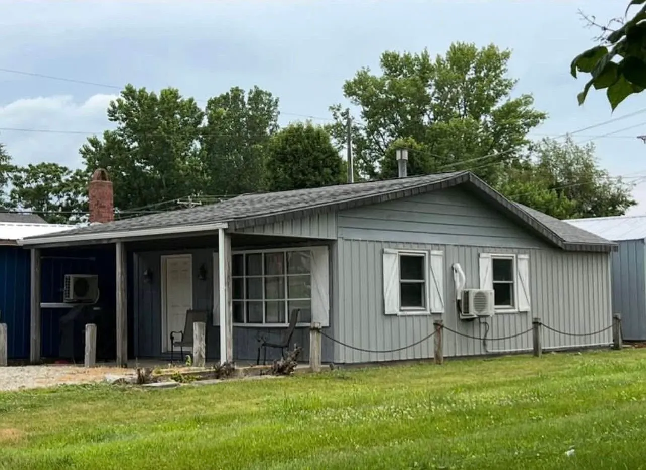 1 bed, $1,000 — Photo 1