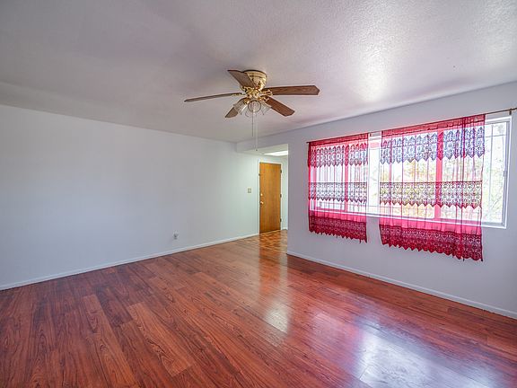 3rd image of 3508 W Orchid Ln