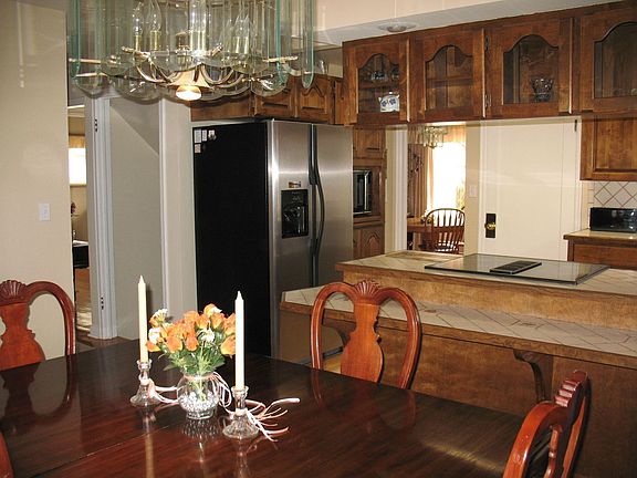 Kitchen Eating Space