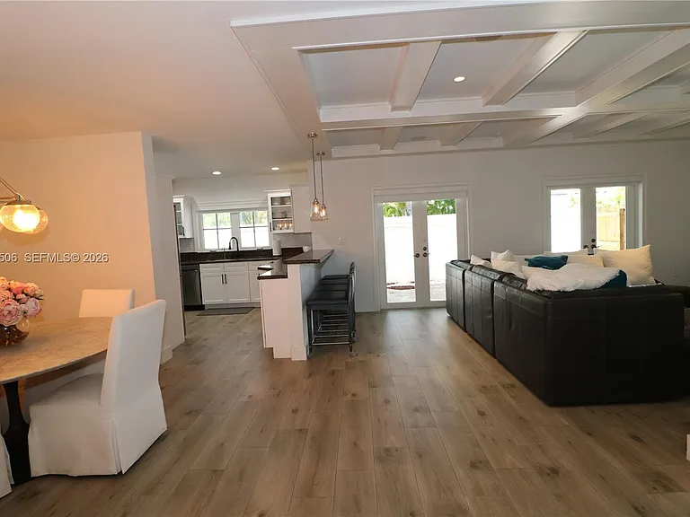 7961 SW 110th Ter — Photo 11