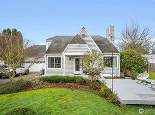 25825 12th Ave S, Seattle, WA