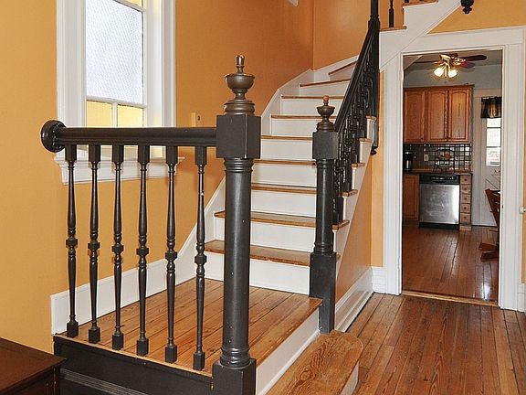 2nd image of 466 Academy St
