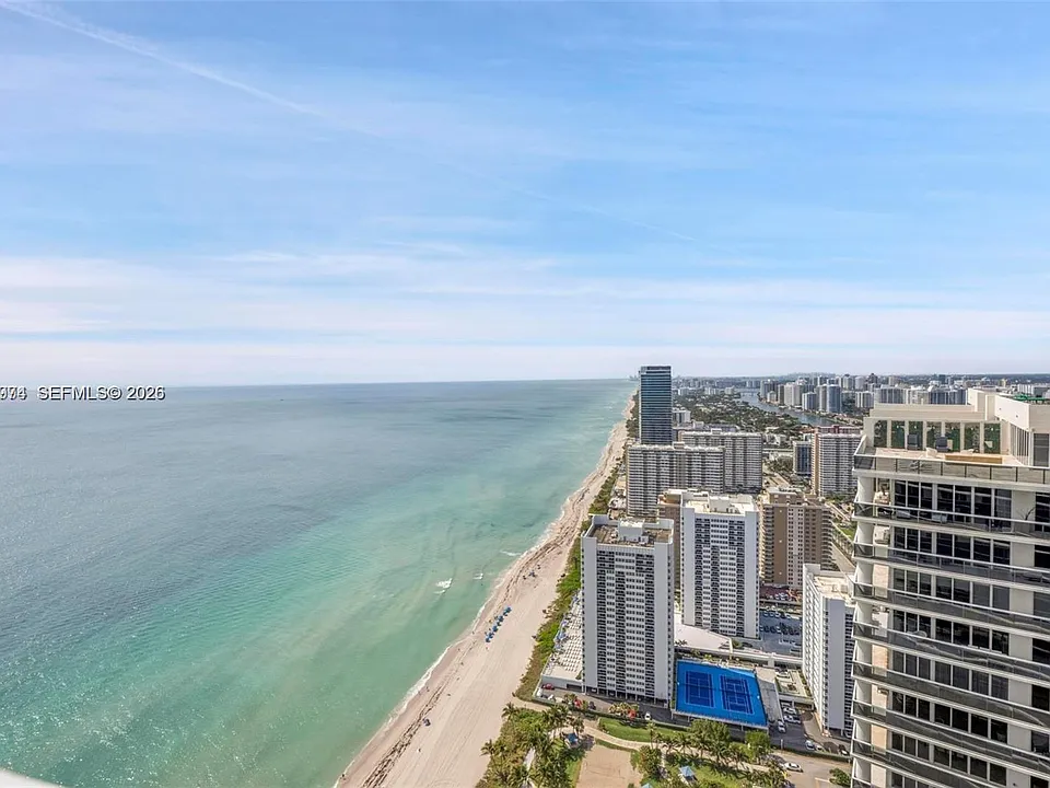 1830 S Ocean Dr #4704