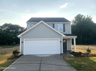 97 Coachman Ln, Autryville, NC 28318