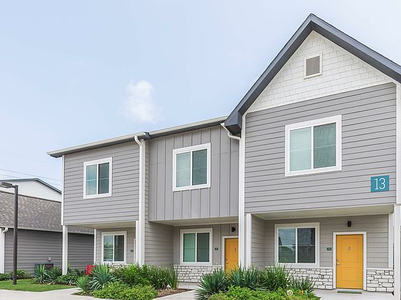4th image of 2001 Woodbend Dr #2401