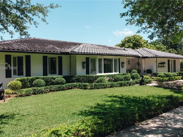 16241 W Troon Cir, Miami Lakes, FL 33014