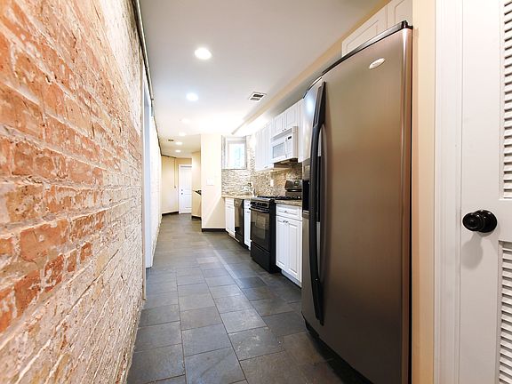 5th image of 1352 N Lasalle St #Gdn