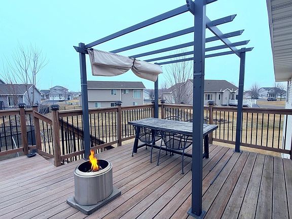 4th image of 4368 Eakern Cir NE