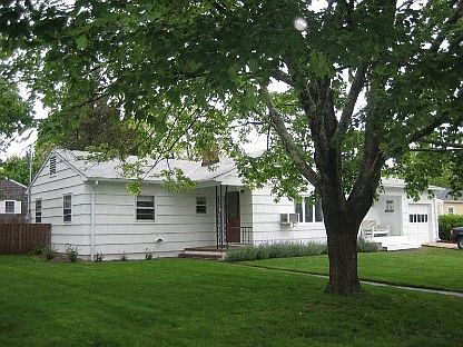 1st image of 60 Windermere Dr